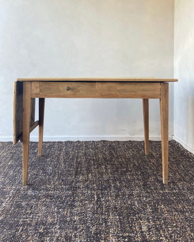 Houten uitklapbare eettafel
