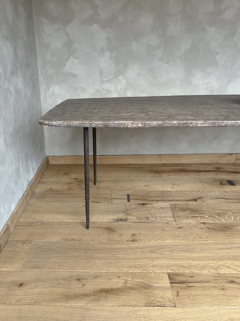 Tafel vervaardigd uit nanmu hout