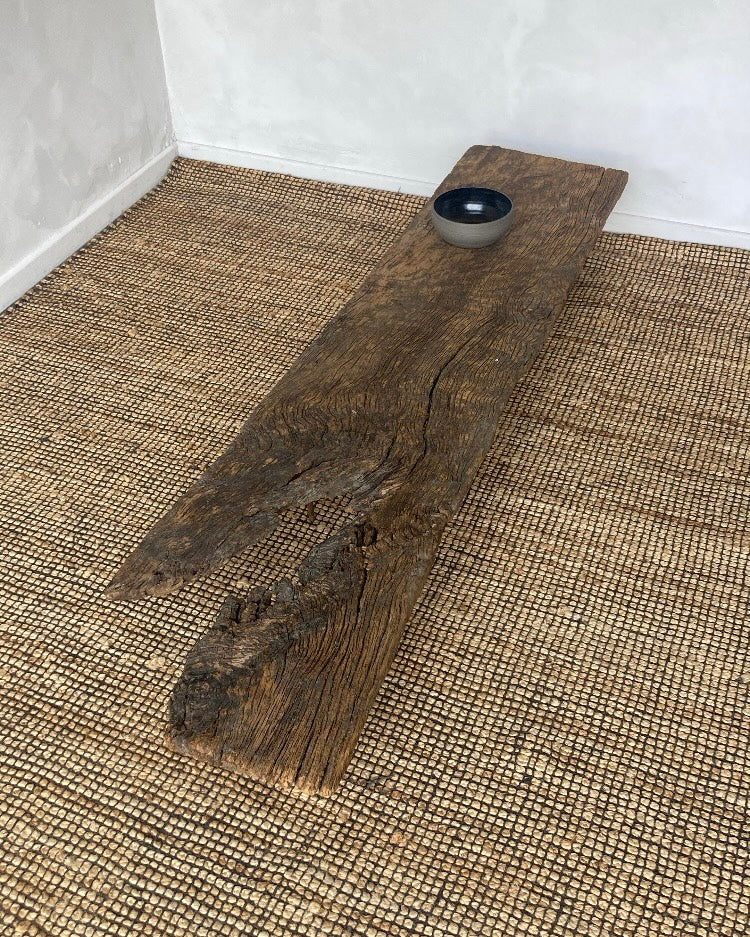 Ruwe houten salontafel boomstamblad