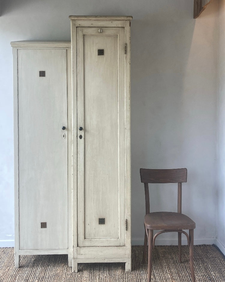 Authentieke oude houten locker
