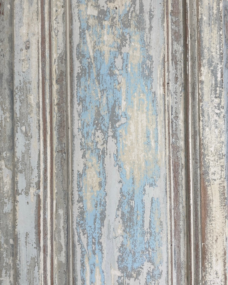 Authentieke kast met glas en beige lichtblauwe patine