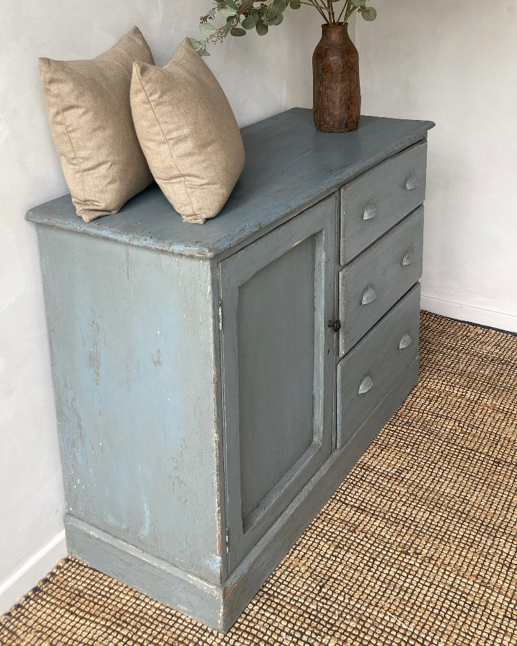 Authentieke houten kastje blauw