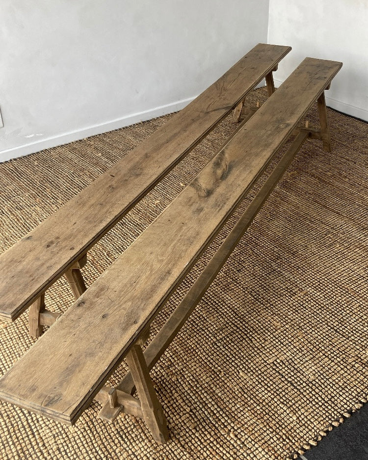 Authentieke lange houten bank