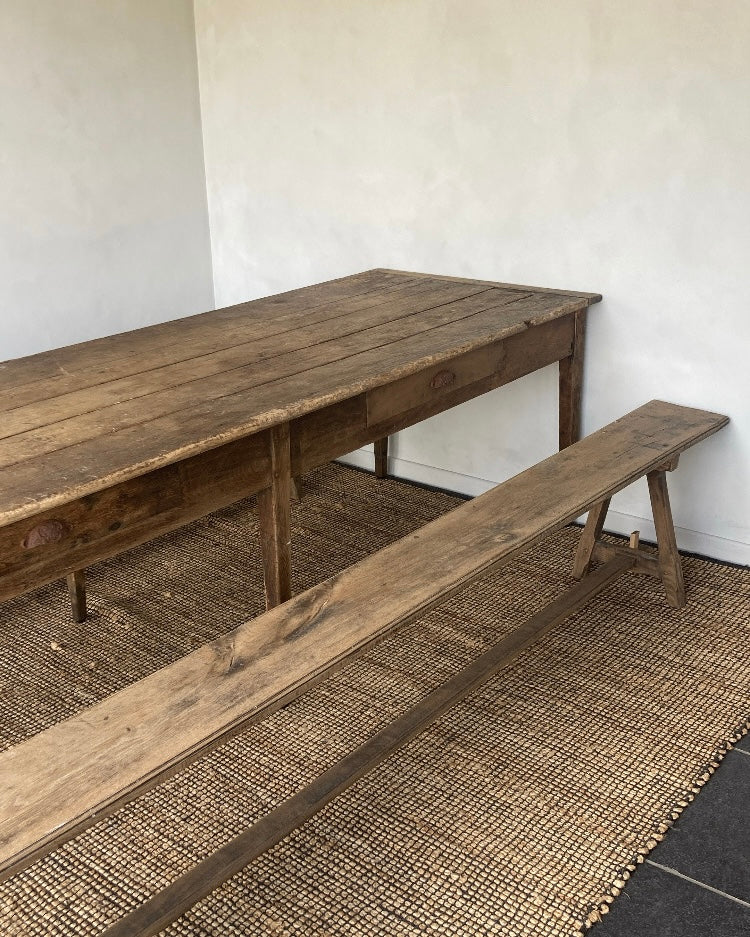 Authentieke lange houten bank