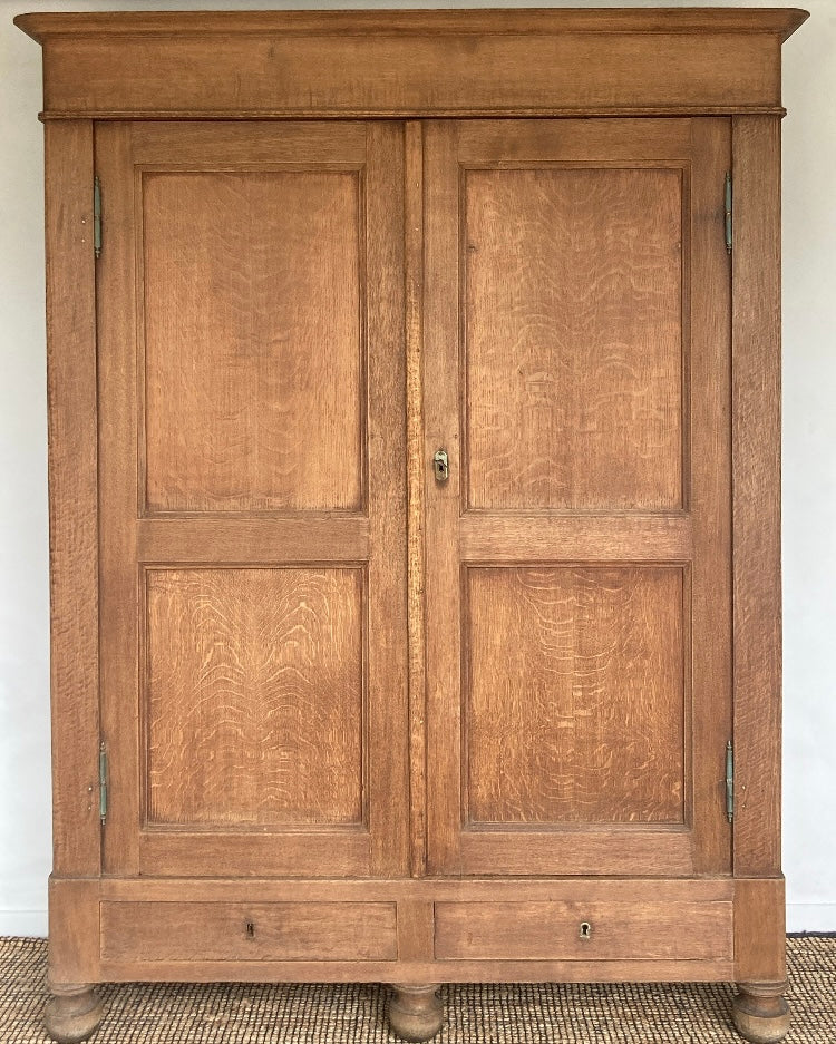Grote eiken Louis Philippe kast 19e eeuw