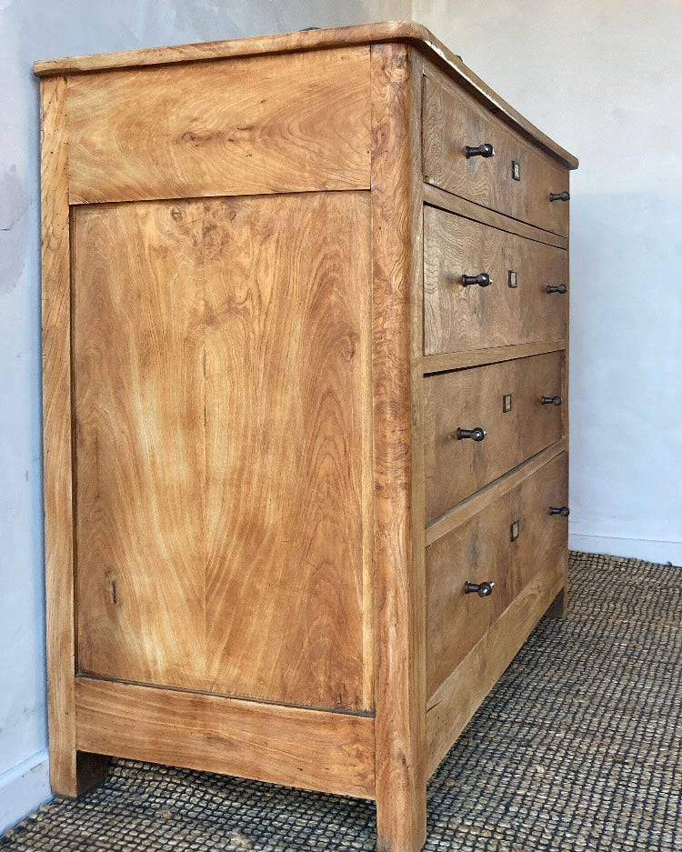 Authentieke houten commode met lades