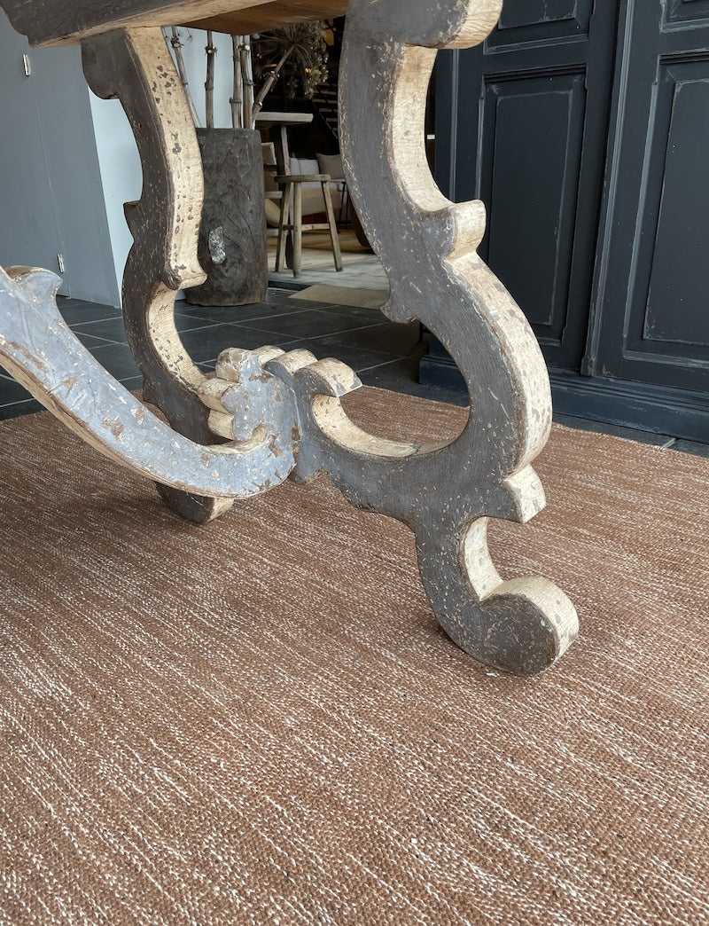 Oude Toscaanse oranjerie tafel