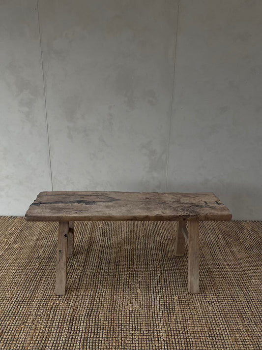 Bank, walnoot en olm