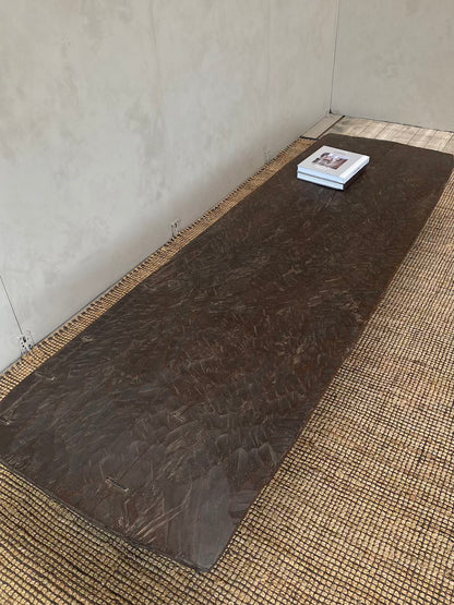 Salontafel met blad uit één stuk cederhout