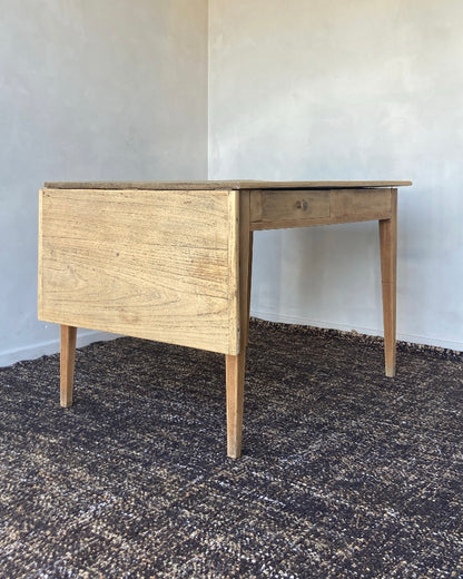 Houten uitklapbare eettafel