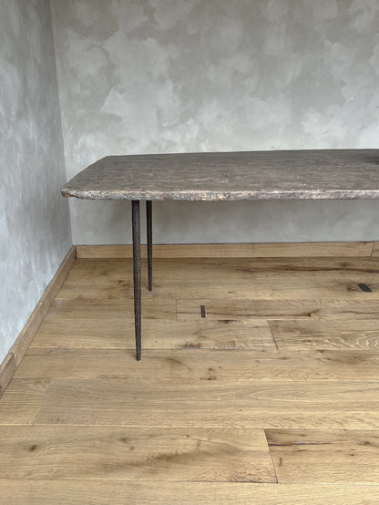 Tafel vervaardigd uit nanmu hout