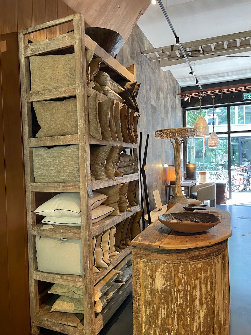Etagère in teak