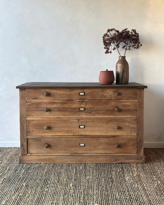 Authentieke houten commode met lades